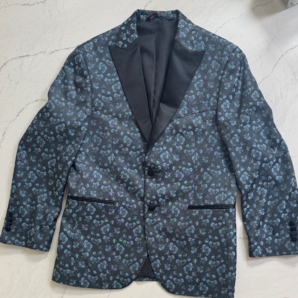 Men's Black Floral Evening Blazer with Satin Lapel